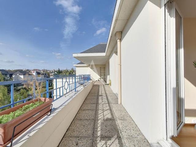 Location Appartement 5 pièces 102.91 m2 Nogent sur Marne