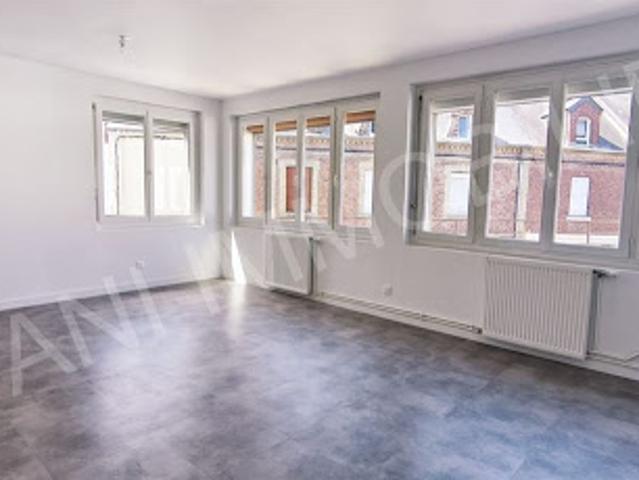 Location Appartement 5 pièces 103.6 m2 Lillebonne
