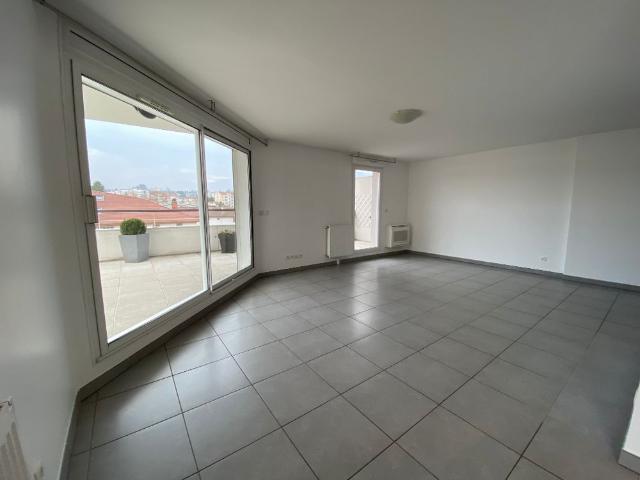 Location Appartement 5 pièces 103m²