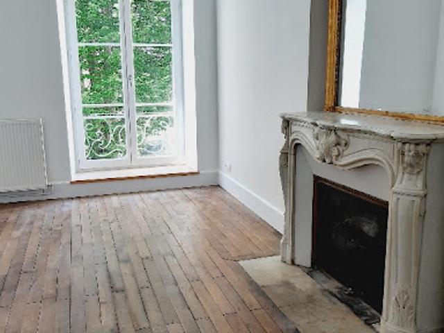 Location Appartement 5 pièces 104.55 m2 Nevers