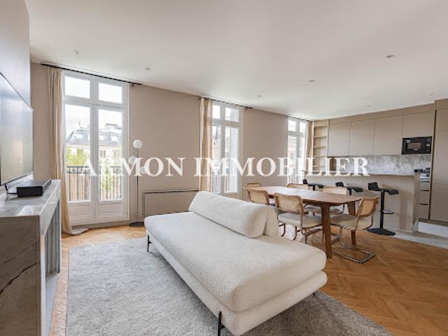 Location Appartement 5 pièces 105 m2 Paris 8ème