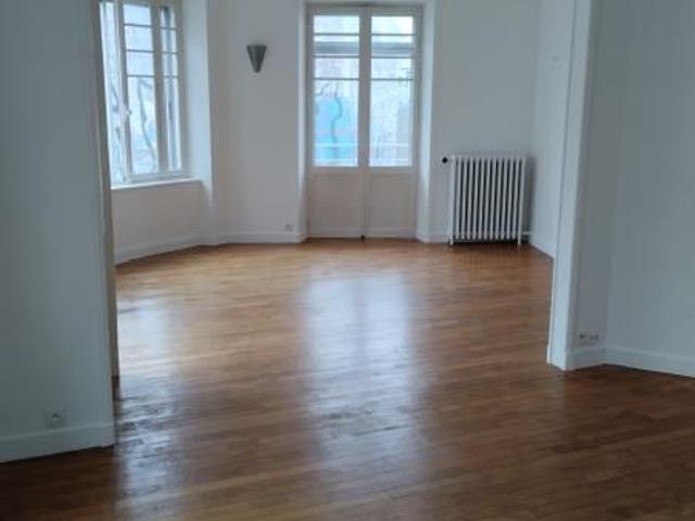 Location Appartement 5 pièces 108m²