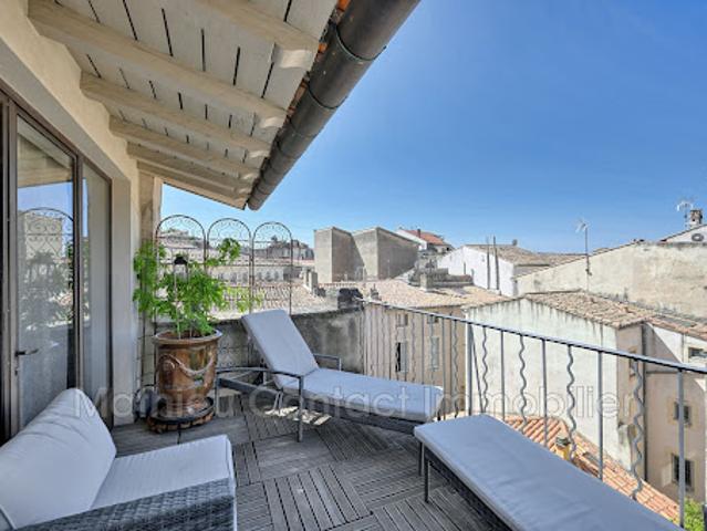 Location Appartement 5 pièces 109.67 m2 Nimes