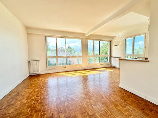 Location Appartement 5 pièces 110 m2 Garches
