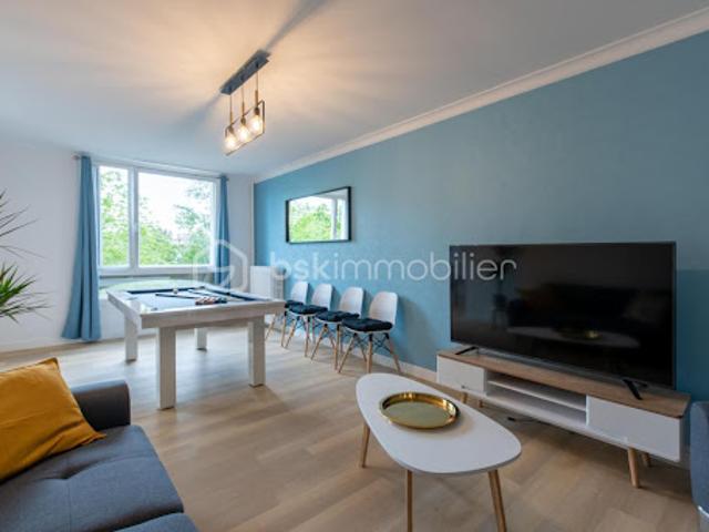 Location Appartement 5 pièces 111 m2 Lyon 8ème