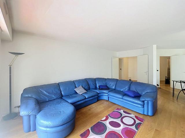 Location Appartement 5 pièces 111m²