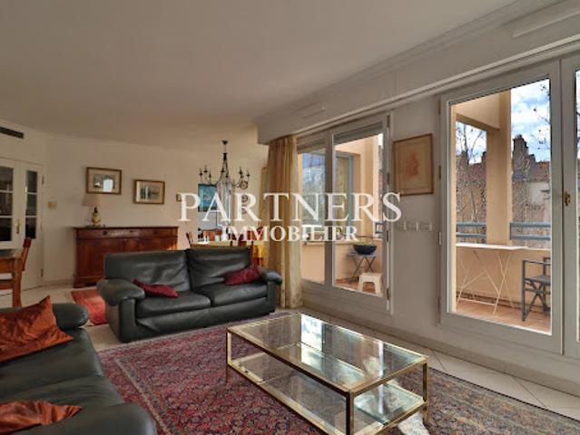 Location Appartement 5 pièces 113.08 m2 Aix en Provence