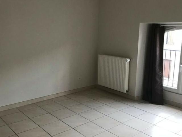 Location Appartement 5 pièces 113m² MERCUES 46090