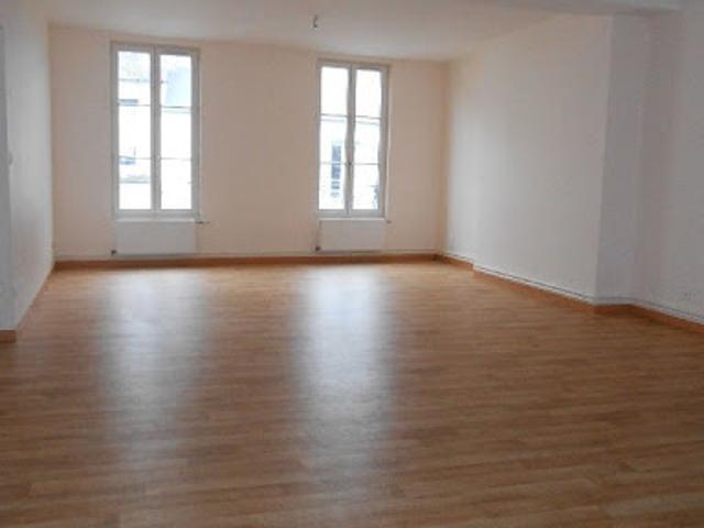 Location Appartement 5 pièces 115 m2 Nevers
