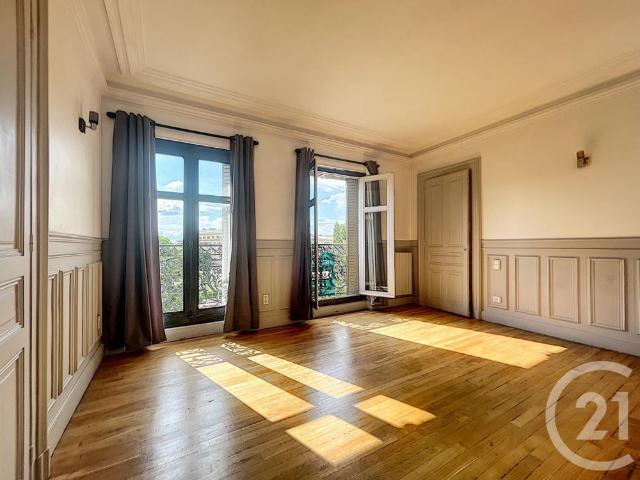 Location Appartement 5 pièces 115m² TROYES 10000