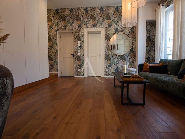 Location Appartement 5 pièces 115m²