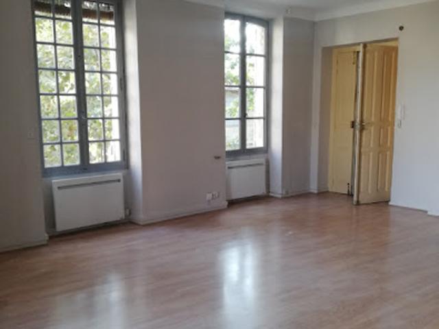 Location Appartement 5 pièces 116 m2 Avignon