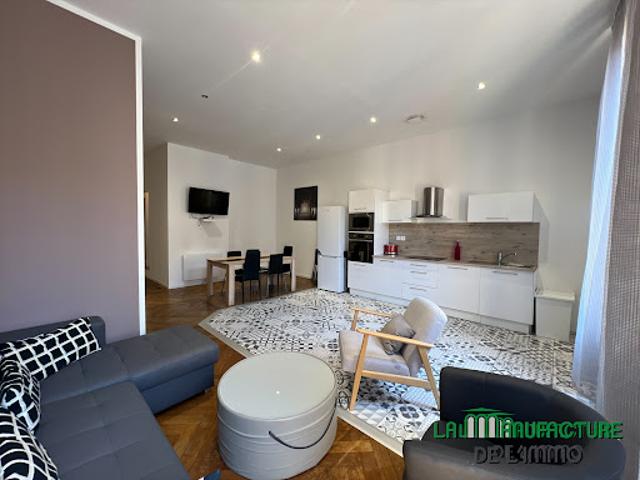 Location Appartement 5 pièces 118.98 m2 Saint Etienne