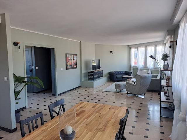 Location Appartement 5 pièces 120 m2 Lomme