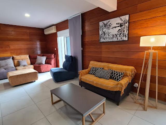 Location Appartement 5 pièces 120 m2 Saint Andre