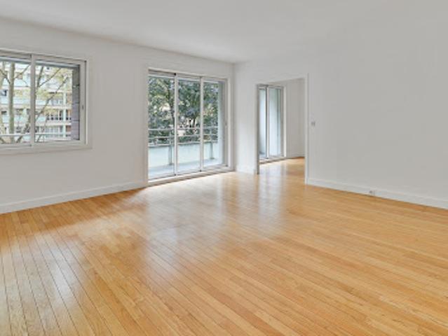 Location Appartement 5 pièces 121.66 m2 Paris 16ème