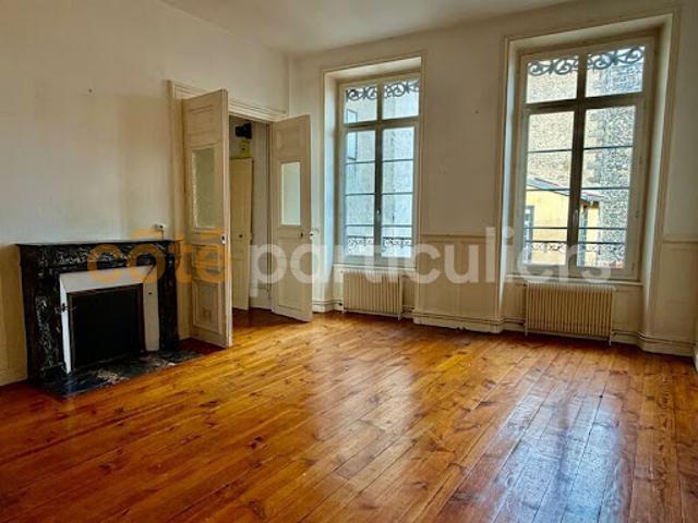 Location Appartement 5 pièces 121.84 m2 Clermont Ferrand