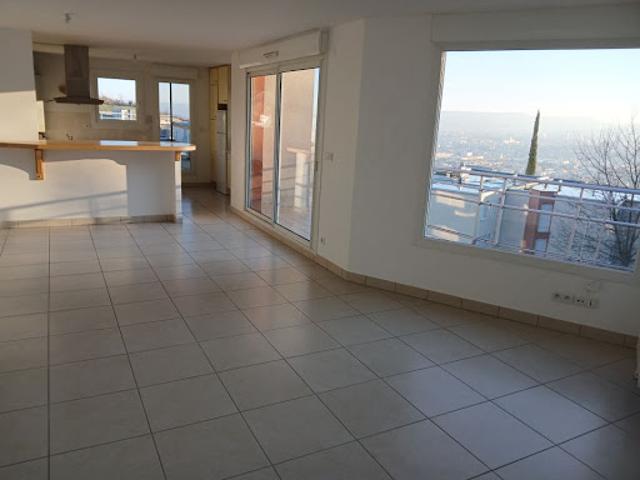 Location Appartement 5 pièces 122 m2 Clermont Ferrand