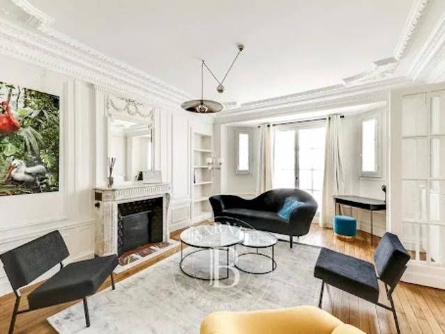 Location Appartement 5 pièces 123 m2 Paris 17ème