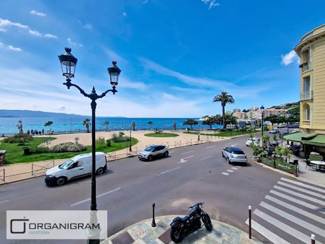 Location Appartement 5 pièces 124.14 m2 Ajaccio