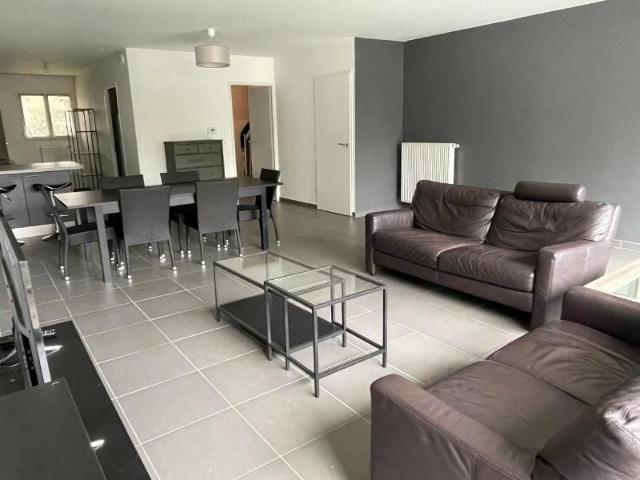 Location Appartement 5 pièces 125m² LE BOUSCAT 33110