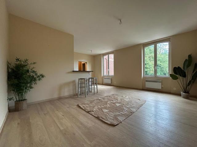 Location Appartement 5 pièces 126.11 m2 Compiegne