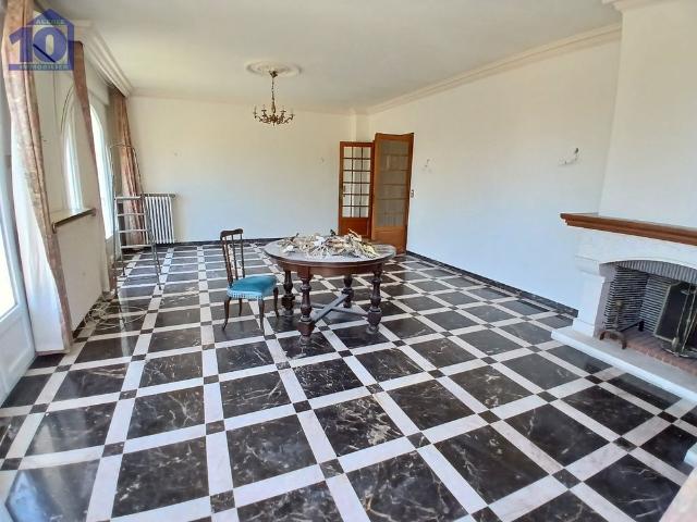 Location Appartement 5 pièces 126m² BEZIERS 34500