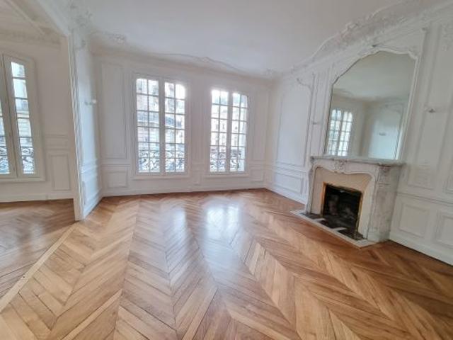 Location Appartement 5 pièces 130.91 m2 Paris 12ème