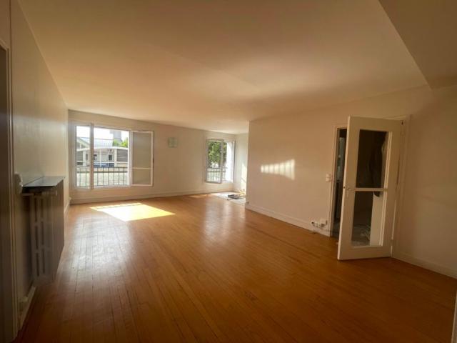 Location Appartement 5 pièces 130m²