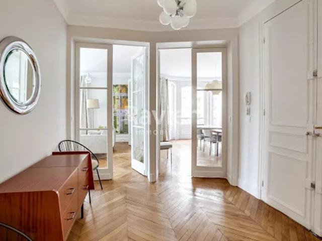 Location Appartement 5 pièces 133 m2 Paris 16ème