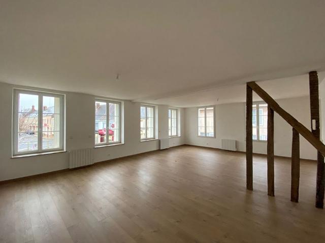 Location Appartement 5 pièces 135m²