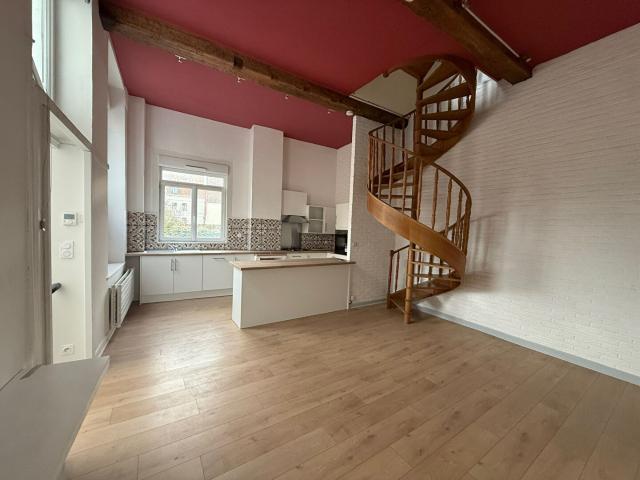 Appartement 5 pièces Saint Omer 136.00m² 990€ à louer