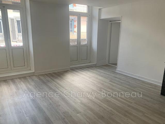 Location Appartement 5 pièces 136 m2 Saint Girons