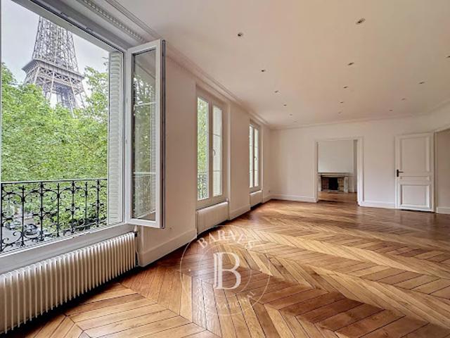 Location Appartement 5 pièces 137.76 m2 Paris 7ème