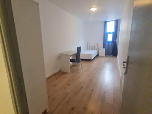 Location Appartement 5 pièces 138 m2 Corbeil Essonnes