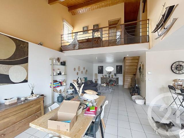 Location Appartement 5 pièces 138m² STE SAVINE 10300