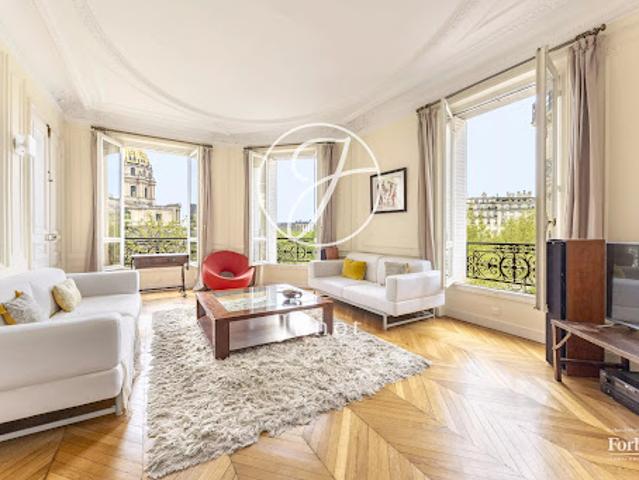 Location Appartement 5 pièces 140.97 m2 Paris 7ème