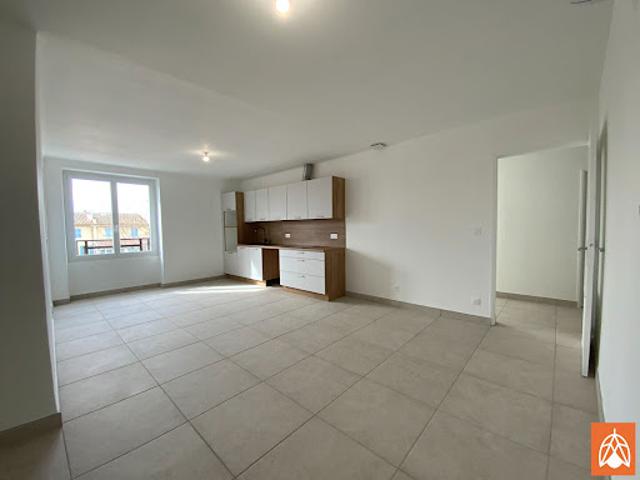 Location Appartement 5 pièces 142.14 m2 Salon de Provence