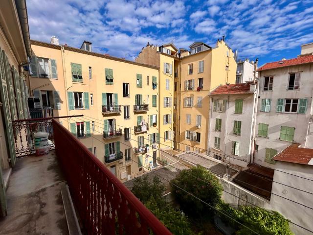 Location Appartement 5 pièces 142m² NICE 06000