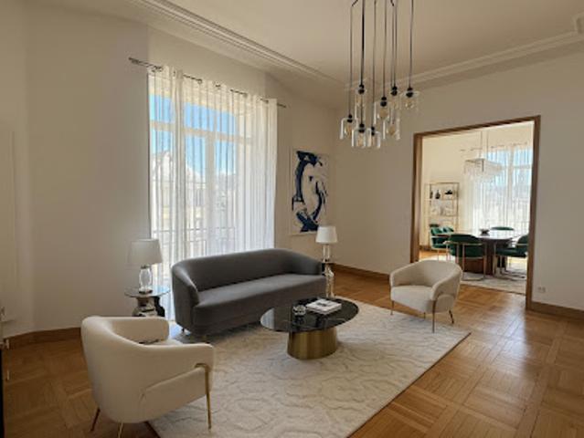 Location Appartement 5 pièces 145 m2 Tours