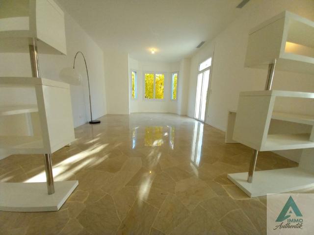 Location Appartement 5 pièces 146m² GEMENOS 13420