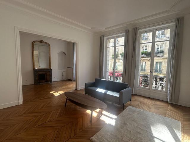 Location Appartement 5 pièces 148m²