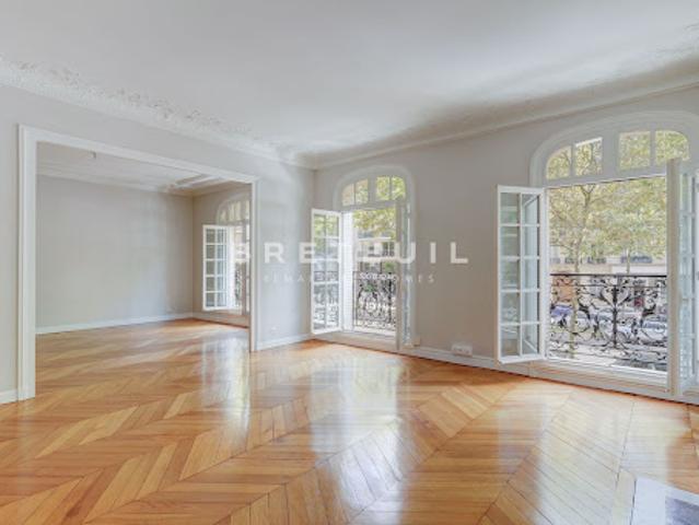 Location Appartement 5 pièces 150.2 m2 Paris 7ème
