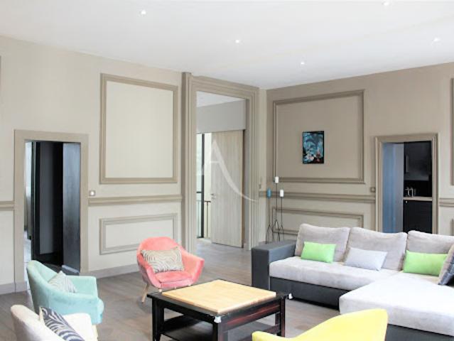 Location Appartement 5 pièces 152 m2 Fontenay le Comte