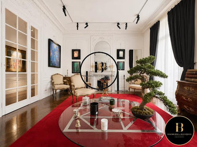 Location Appartement 5 pièces 153.07 m2 Paris 16ème
