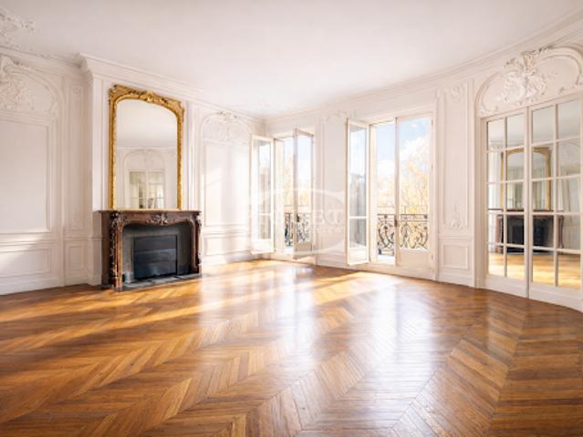 Location Appartement 5 pièces 174 m2 Paris 8ème