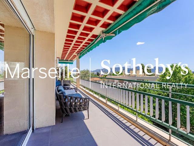 Location Appartement 5 pièces 179 m2 Marseille 8ème