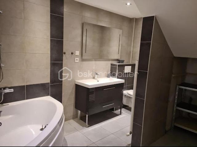 Location Appartement 5 pièces 179 m2 Saint Antoine
