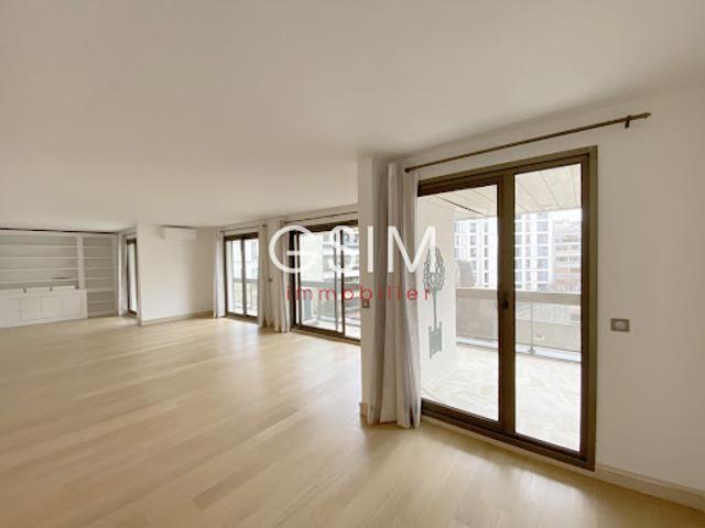 Location Appartement 5 pièces 181 m2 Paris 16ème