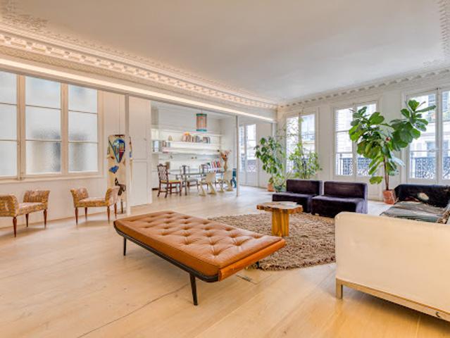 Location Appartement 5 pièces 190 m2 Paris 10ème
